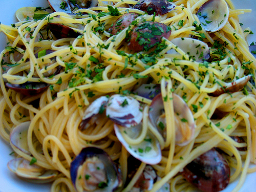 Ricette di primi: spaghetti alle vongole, un classico della cucina italiana