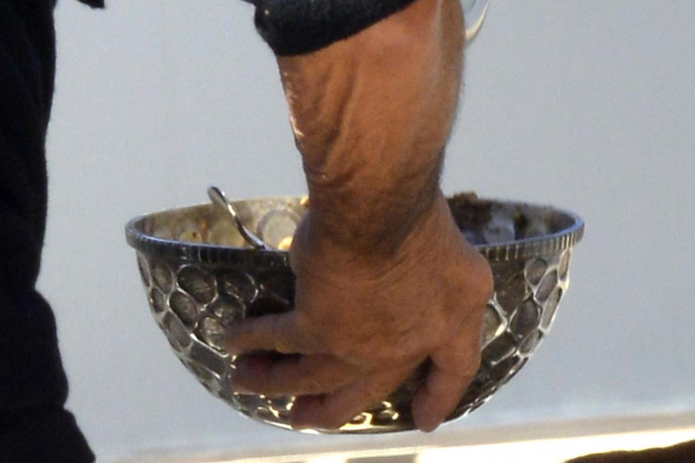 Karolina Kurkova, servizio fotografico sullo yatch di Roberto Cavalli08