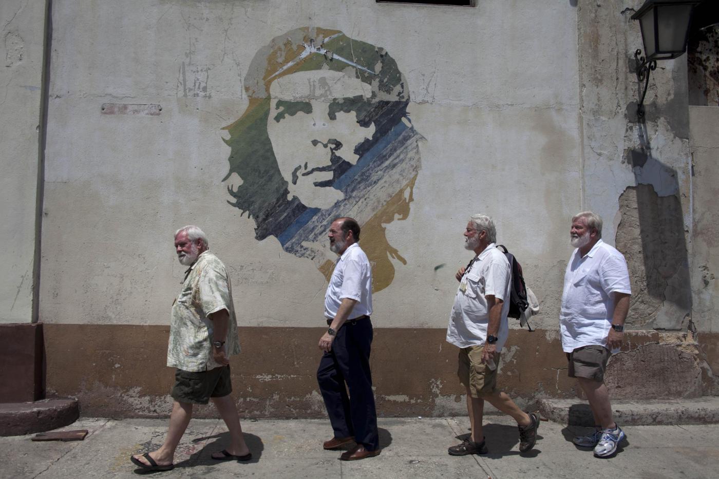 Cinque "cloni" di Ernest Hemingway all'Avana03