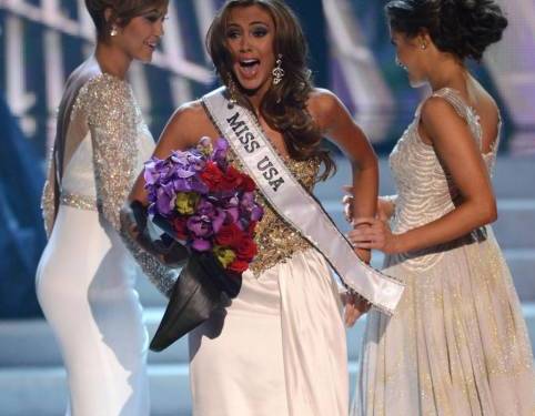 Erin Brady del Connecticut vince Miss Usa 2013 06