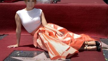 Jennifer Lopez ha una stella sulla Walk of Fame02