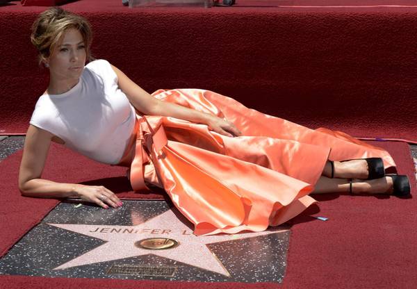 Jennifer Lopez ha una stella sulla Walk of Fame04