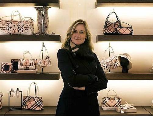 Angela Ahrendts, a.d. di Burberry, è il manager più pagato di Gran Bretagna