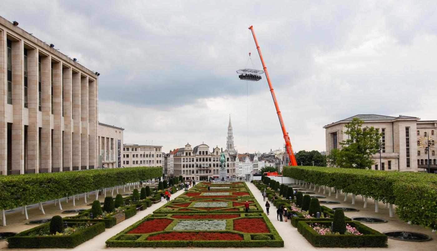 "Dinner in the sky", a Bruxelles si cena a 50 metri d'altezza 07