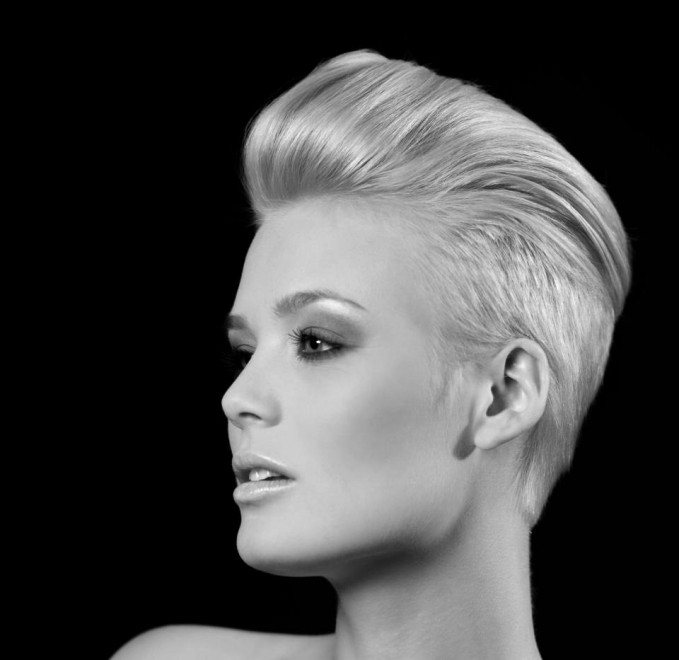 Miss Svizzera piace al Ku Klux Klan4