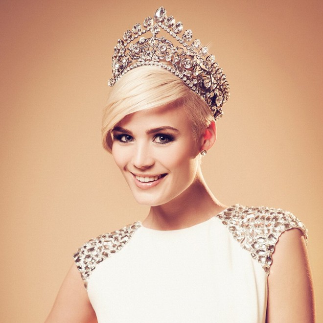 Miss Svizzera piace al Ku Klux Klan4