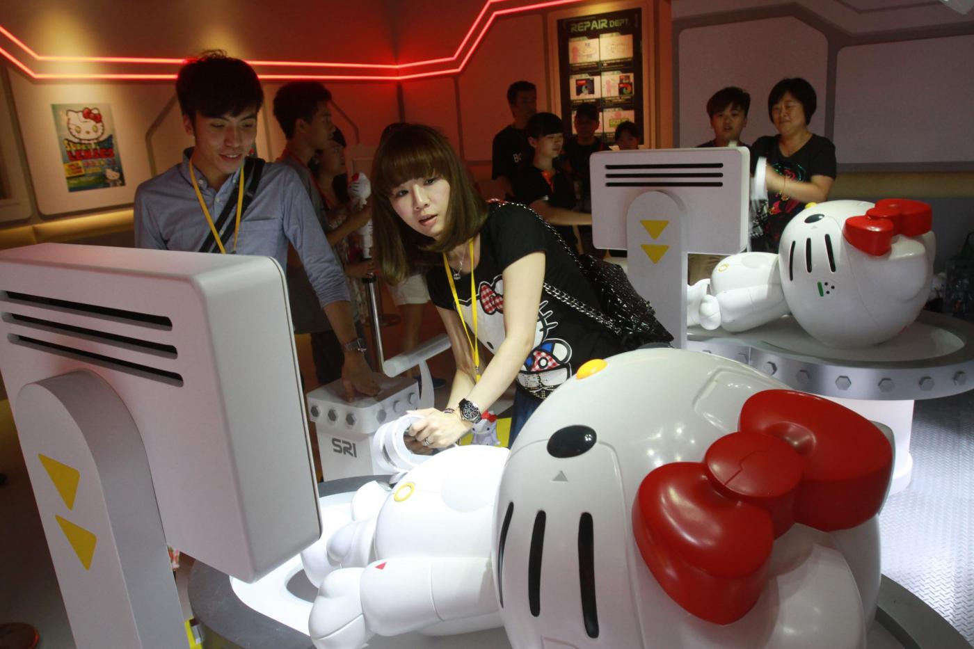 Hello Kitty, la mitica gattina a Taiwan è in versione robot02