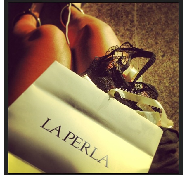 Nicole Minetti, sentenza caso Ruby vicino. Lei si gode l'estate10