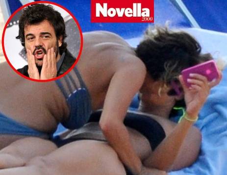 Ambra Angiolini bacia una donna in vacanza. E Francesco Renga?