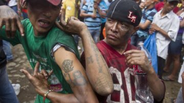 Nicaragua, la festa di Santa Ana: i maschi si travestono da donne08