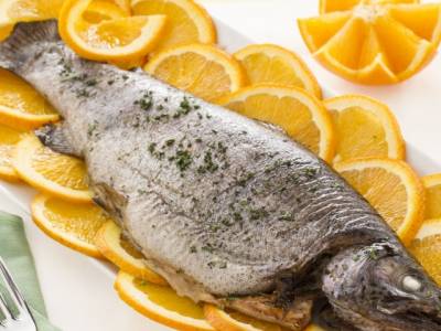 Ricette di pesce: trota salmonata all'arancia