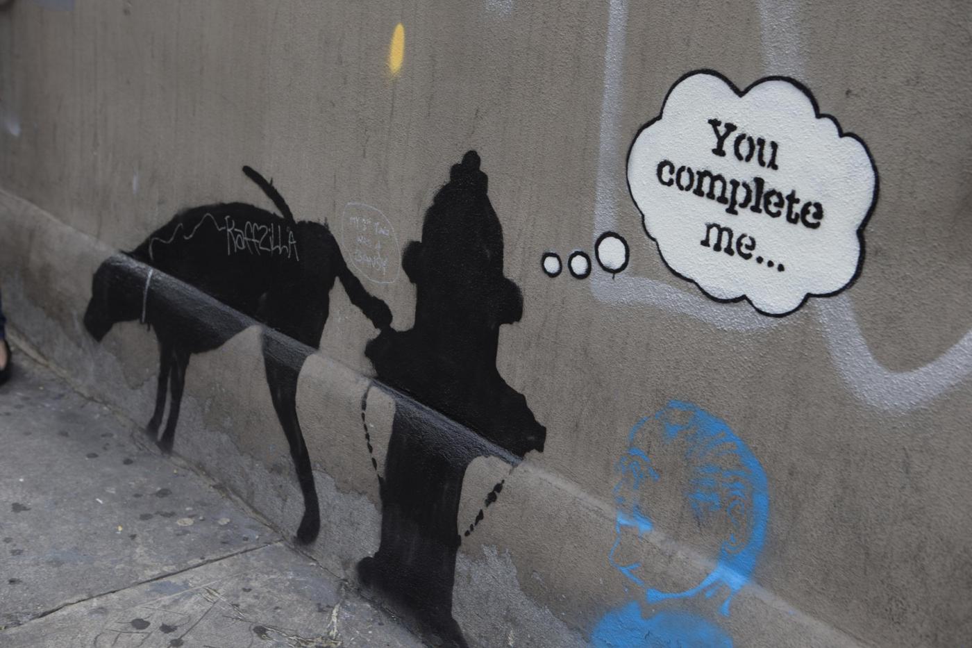 Banksy il graffitaro terra' un intero spettacolo per le strade di New York.06