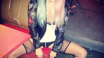Kesha sfila Miley Cyrus: foto sexy e lato B su Instagram