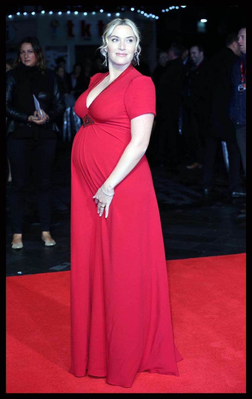 Kate Winslet sul red carpet col pancione della sua terza gravidanza05