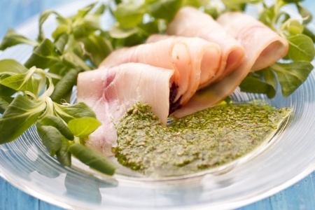 Ricette di pesce: carpaccio di pesce spada con salsa alla senape