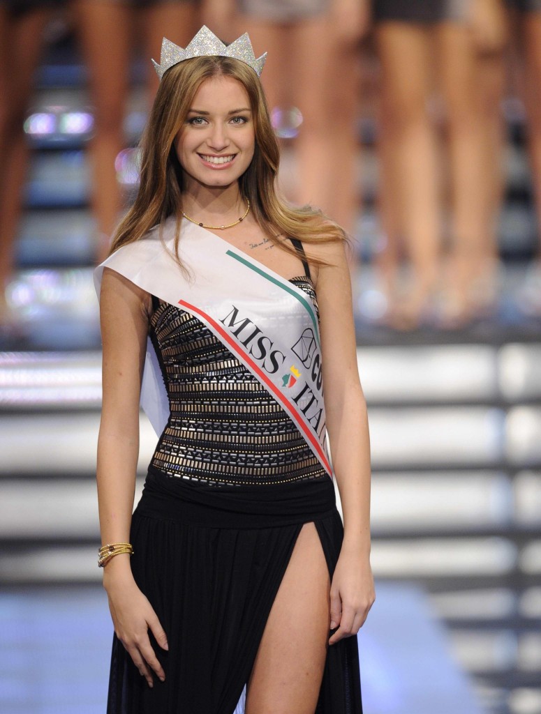 Miss Italia 2013 è Giulia Arena: ecco chi è la nuova reginetta