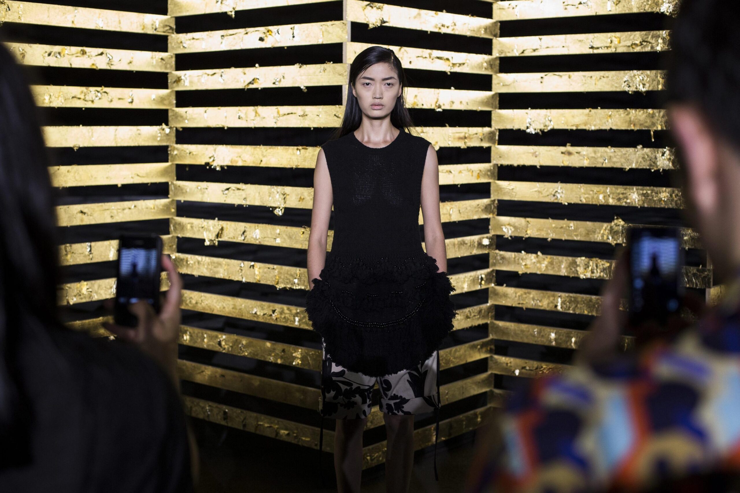 Fotoracconto sulla vita di Qiwen Feng, la modella della Paris Fashion Week09