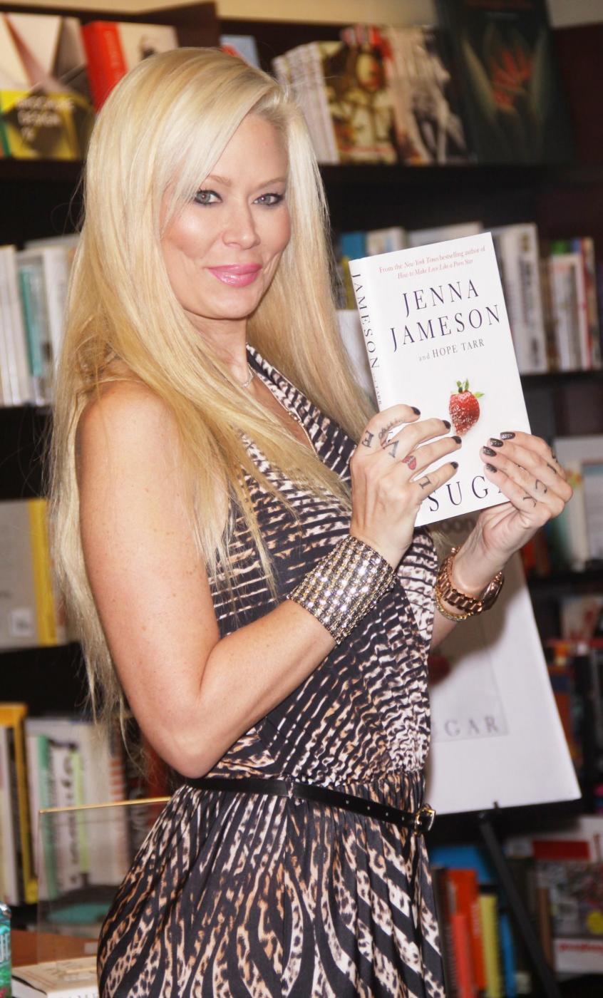 Jenna Jameson, l'ex attrice per film per adulti presenta il nuovo libro02