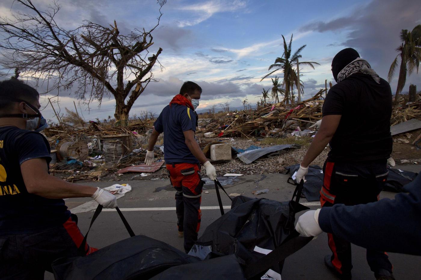 Filippine, tifone Haiyan: gli scatti di David Guttenfelder03