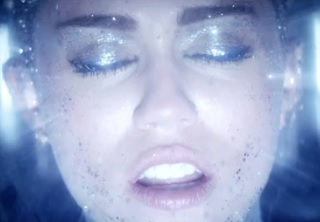 Miley_Cyrus_senza_veli