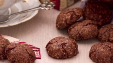 Ricette di dolci: biscotti con cioccolato e mandorle