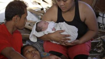 Filippine, tifone Hiyan: morte distruzione e Bea Joy: nasce bimba del miracolo