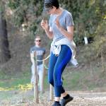 Anne Hathaway, jogging con il marito Adam Shulman06