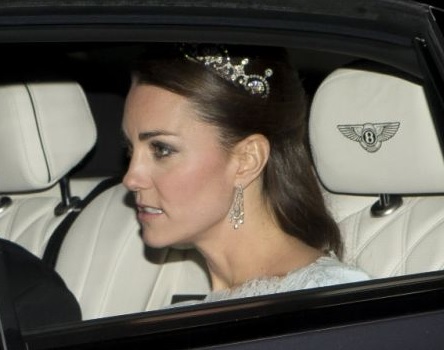Kate Middleton indossa la tiara della regina Elisabetta al ricevimento