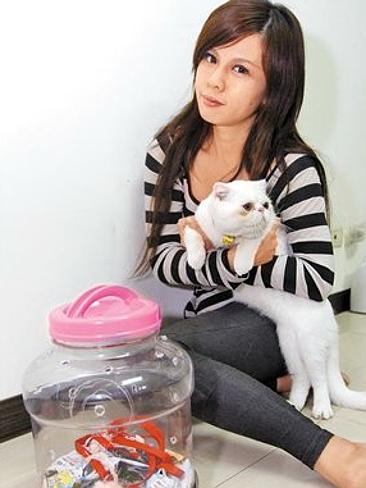 Kiki Lin e il suo gatto