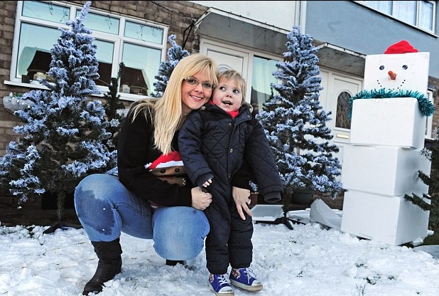Mason è malato di cuore madre fa ultimo regalo giardino innevato 02