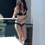 Adriana Lima posa Victoria's Secret in spiaggia a Miami 07