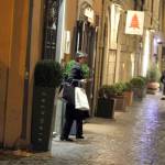 Mara Carfagna, shopping di lusso a Roma07