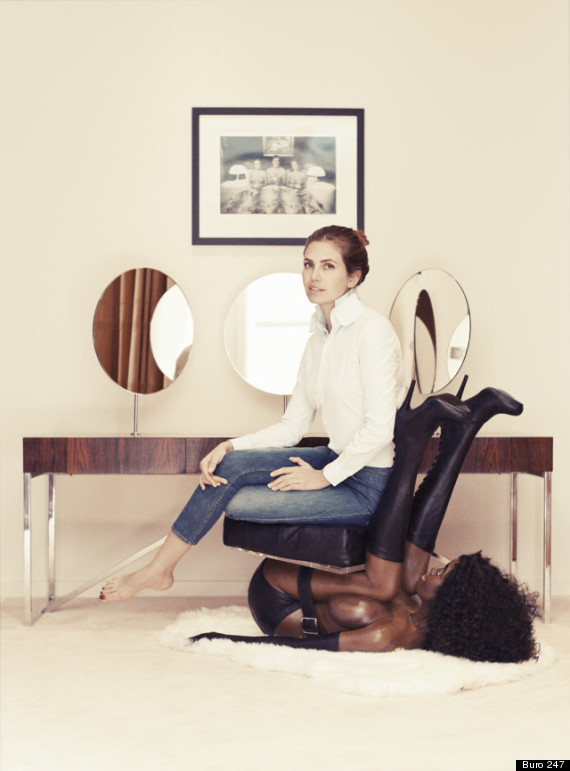Dasha Zhukova, foto razzista per lady Abramovich, seduta su modella di colore