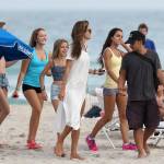 Alessandra Ambrosio in bikini sulla spiaggia di Miami03