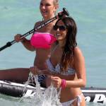 Claudia Romani e Stine Kronborg, le 2 modelle giocano in mare01