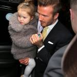 David Beckham e famiglia alla sfilata di mamma Victoria 03