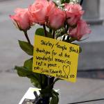 Fiori sulla Walk of Fame per Shirley Temple 02
