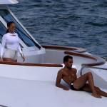 Jennifer Lopez Looks Sexy In White Hot Pants While Filming A Music Video In Miami Jennifer Lopez su uno yacht di lusso a Miami03