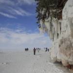 Le spettacolari grotte congelate del lago Superiore 08