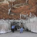 Le spettacolari grotte congelate del lago Superiore 07