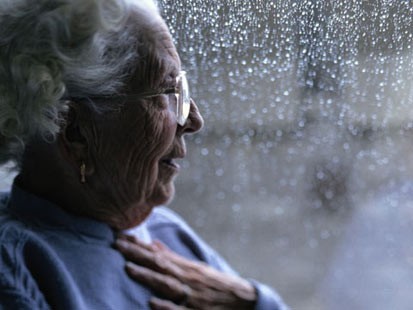 L'isolamento sociale potrebbe favorire il rischio di demenza