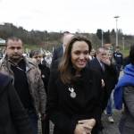 Angelina Jolie in Bosnia contro stupri in guerra08