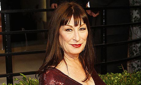 Anjelica Huston: "Amo l'Italia dal viaggio con mio padre"