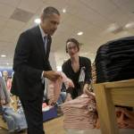 Barack Obama fa shopping per la famiglia04
