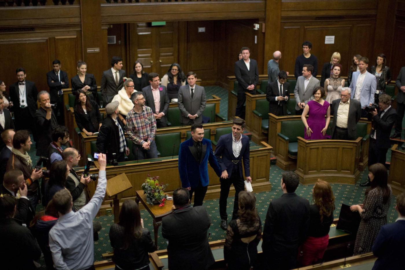 Gb, nozze gay legali le foto del primo matrimonio01