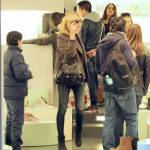 Alessia Marcuzzi, shopping invia Frattina e linguacce ai fotografi01