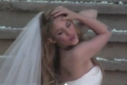 Shakira in abito da sposa04