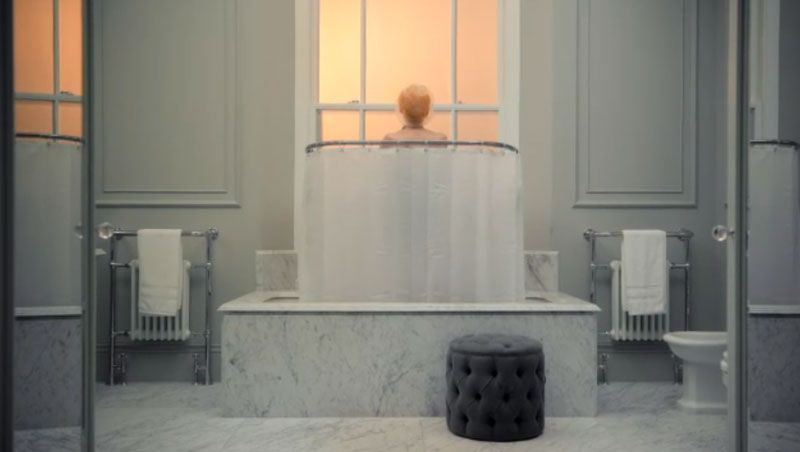 Vivienne Westwood, spot per la Peta06