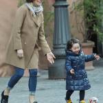 Luisa Ranieri gioca con la figlia Emma04