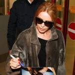 Kylie Minogue firma autografi ai fan a Berlino05